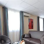 Centre