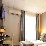 Centre 3* Περπινιάν