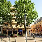 Centre Hotell
