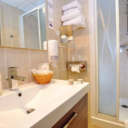 Hotel Western Windsor Palais Des Congrès 4*