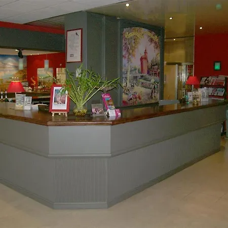 Centre 3*