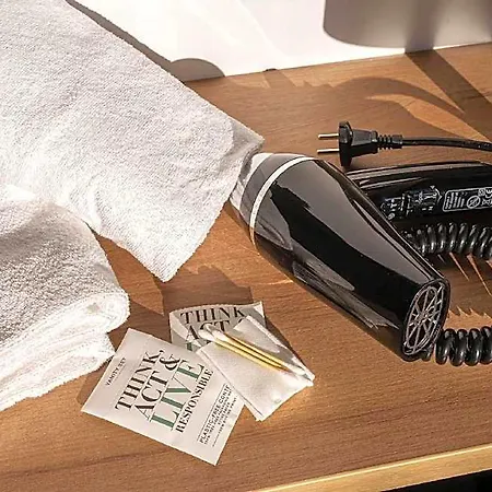 Centre Hotel 3*