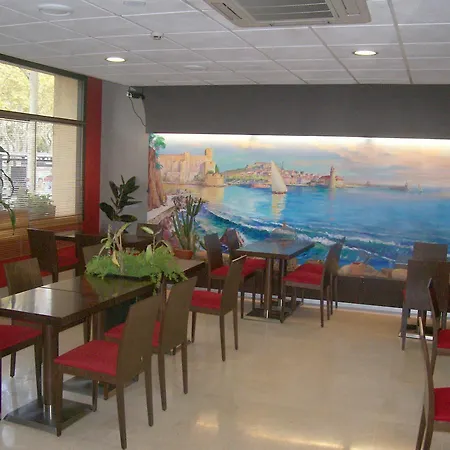 Hotel Centre 4*